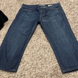 Women’s crop jeans